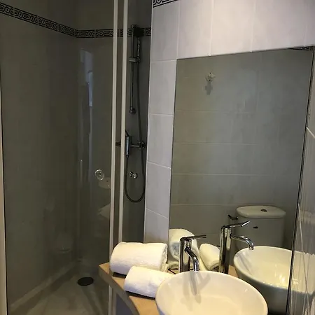 Yatt Hotel 3*