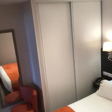 Yatt Hotel 3*
